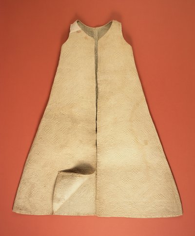 Kinderkleid (gestepptes Seidensatin) von English School