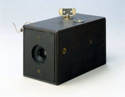 Die Kodak-Kamera, 1888 von English School