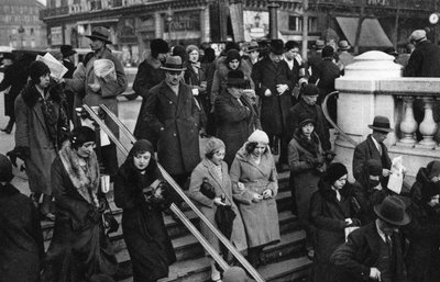 Eingang zu einer Metrostation, Paris, 1931 von Ernest Flammarion