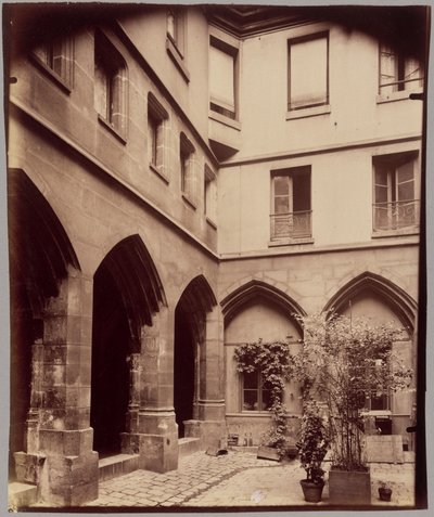 Kreuzgang der Billettes, 24 rue des Archives von Eugène Atget