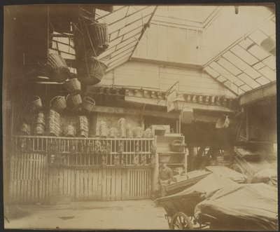 Hôtellerie du Heaume, 5 Rue Pirouette (1°) von Eugène Atget