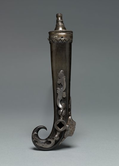 Kombinierte Pulverflasche und Radschlossschlüssel, ca. 1600-50 von European School