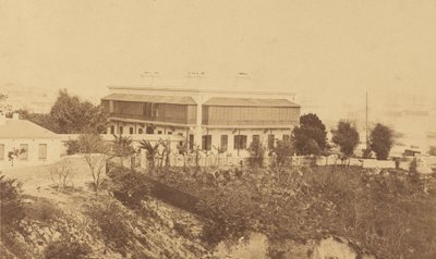 Modernes Gebäude und Blick auf Hongkong von Felice Beato