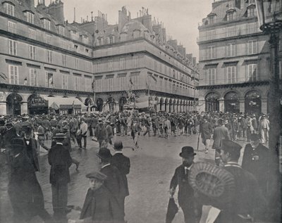 Paris: Place de Rivoli (s/w Foto) von French Photographer