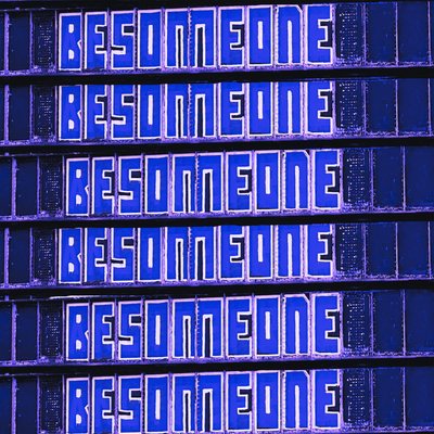 Be Someone, 2023 von George Rosaly