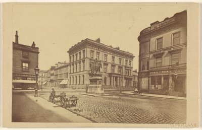 Königinnenstatue & Clubhaus, Glasgow von H. Macfarlane
