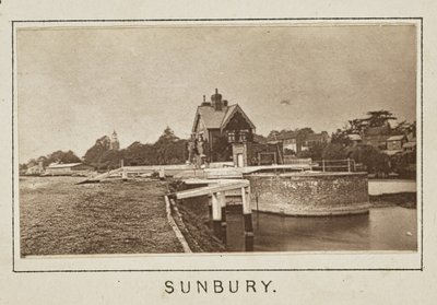 Sunbury von Henry W. Taunt