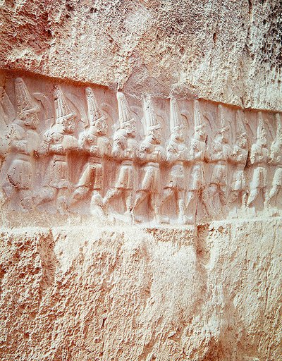 Prozession der bewaffneten Götter von Hittite