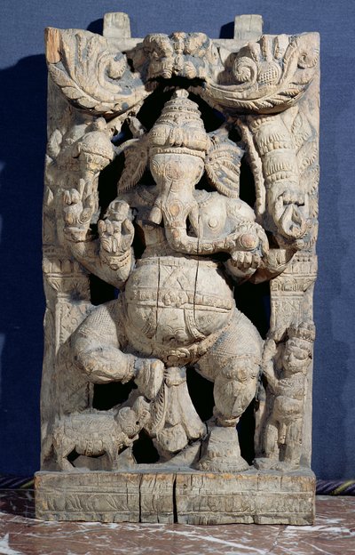 Statue von Ganesha auf dem Thron (Holz) von Indian School