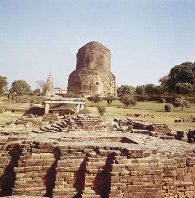 Der Dhamekh-Stupa, ca. 500 n. Chr. von Indian School