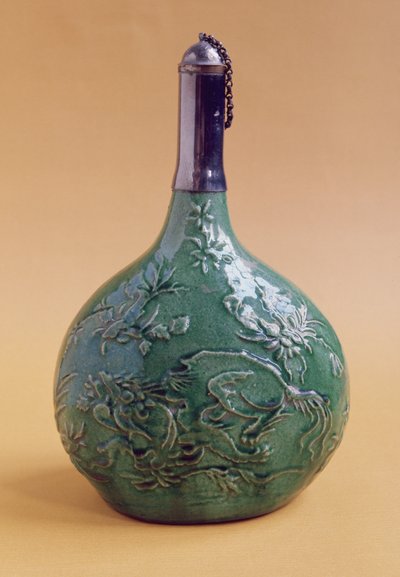 Grün glasierte Flasche, wahrscheinlich aus Isfahan von Iranian School