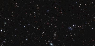 Quasar J0100+2802 von James Webb Space Telescope (NASA)