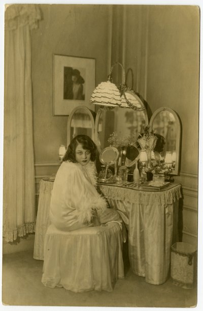 Lenore Ulric, Schauspielerin, um 1915-28 von Jessie Tarbox Beals