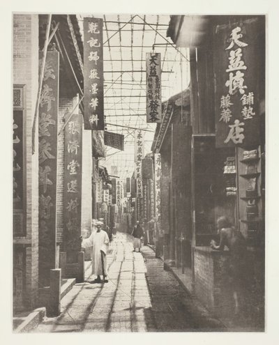 Physic Street, Kanton, ca. 1868 von John Thomson