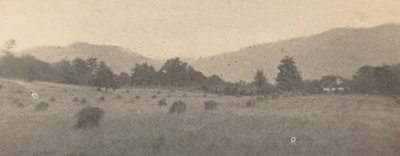 Landschaft mit Bäumen und Bergen von Joseph T. Keiley