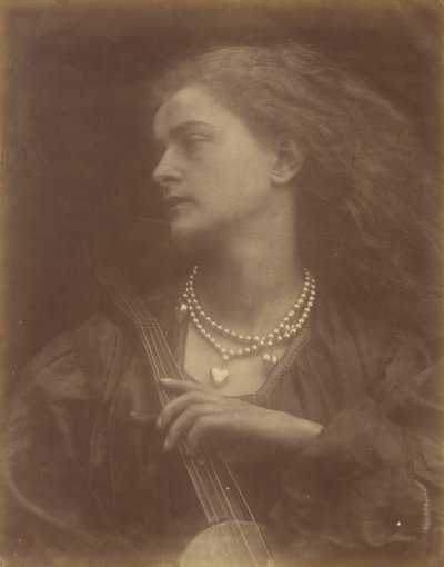 Und Enid sang, September 1874 von Julia Margaret Cameron