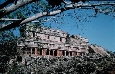 Blick auf den Großen Palast von Mayan Mayan