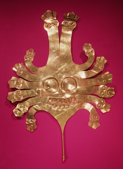 Kopf der Medusa, aus Peru (Gold) von Nazca Culture
