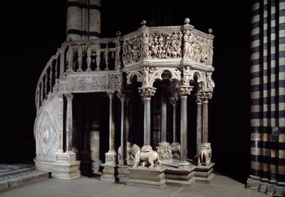 Gotische Kunst: Marmorkanzel von Nicola Pisano