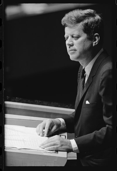 John F. Kennedy spricht vor der UN von Orlando Suero