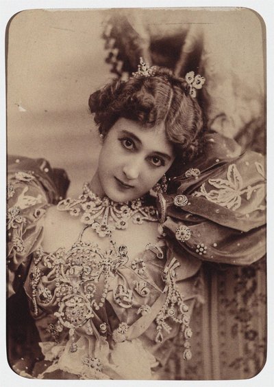 La Belle Otéro, 1890er Jahre von Paris . Photo studio Reutlinger