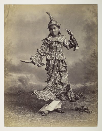 Burmesisches Tanzmädchen, Ansichten von Burma von Philip Adolphe Klier