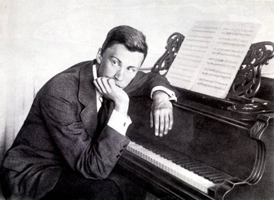 Sergei Prokofjew und sein Klavier von Photographer French