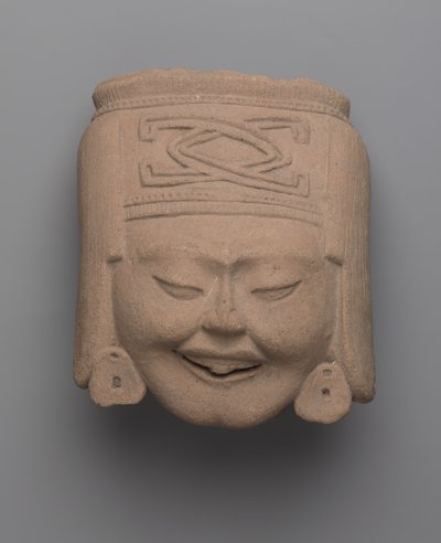 Kopf einer lachenden Frau, Totonak von Pre Columbian