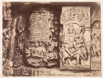 Hoysalesvara-Tempelskulptur, Halebid, 1856-1857 von Richard Banner Oakeley
