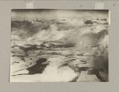 Blick durch Wolken von Robert Petschow