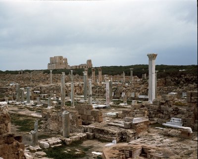 Archäologische Stätte und römisches Theater, 2.-3. Jahrhundert von Roman