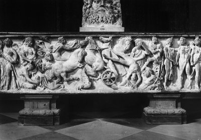 Sarkophag mit dem Sturz des Phaethon von Roman Roman