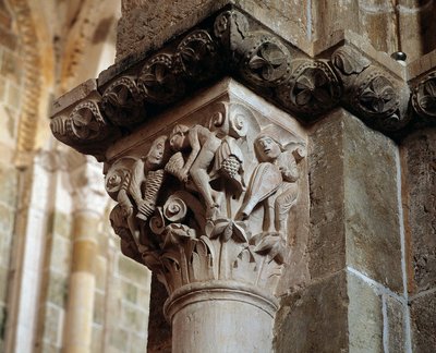 Darstellung der Winde (geschnitztes Kapital) von Romanesque
