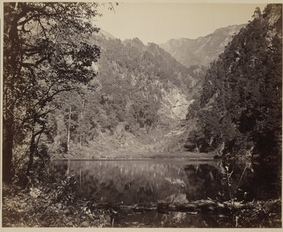 Kleiner See in den Bergen von Samuel Bourne