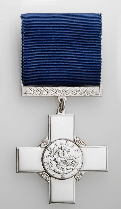 Georgs-Kreuz von School English