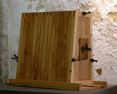 Szarkas Bienenstock von School Hungarian