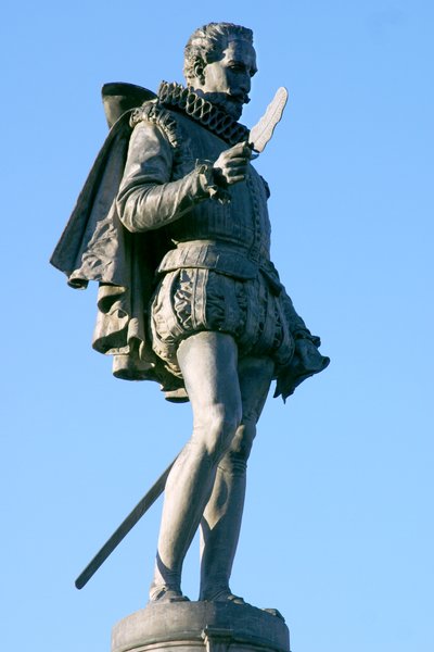 Statue von Miguel de Cervantes (1547-1616) (Marmor) von School Spanish
