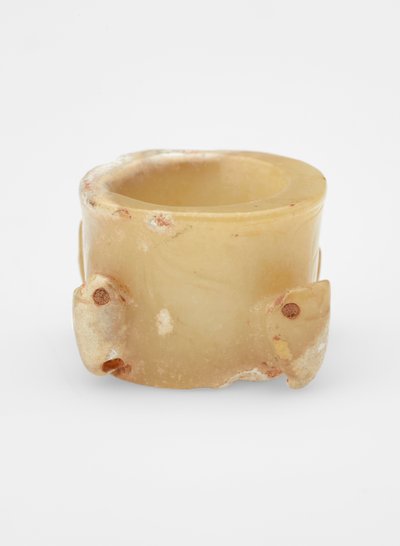 Perle mit Masken, ca. 1600-1050 v. Chr. von Shang Dynasty Chinese School