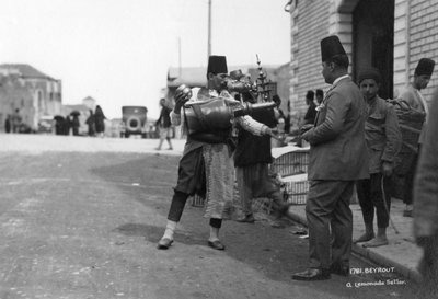 Ein Limonadenverkäufer, Beirut, Libanon, um 1920er-1930er Jahre von Unbekannt