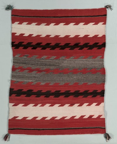 Gestreifter Teppich, um 1890-1900 von Unbekannt