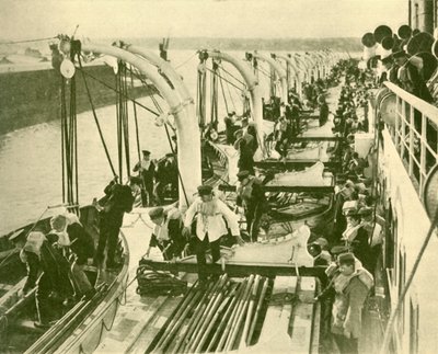 Bootsübung an Bord der Aquitania von Unbekannt