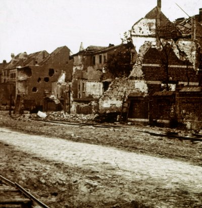 Ausgebombte Gebäude, Nieuwpoort, Flandern, Belgien, ca. 1914-1918 von Unbekannt