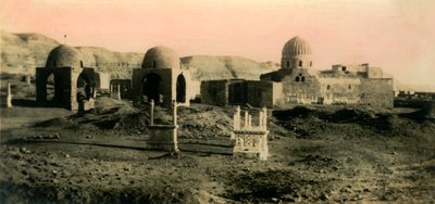 Kairo: Die Khalifa-Gräber, ca. 1918-1939 von Unbekannt