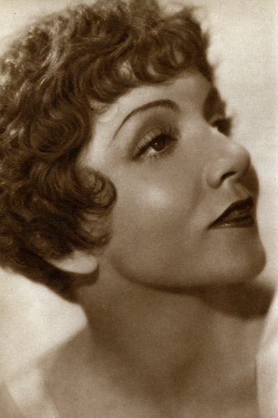 Claudette Colbert, französisch-amerikanische Schauspielerin, 1933 von Unbekannt