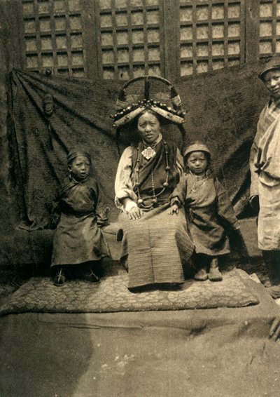 Familie des Gouverneurs von Tingri von Unbekannt