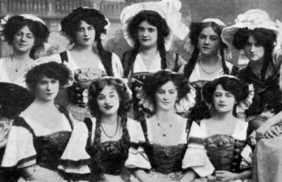 Gaiety Girls, 1908-1951 von Unbekannt