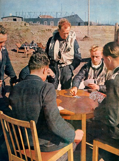 Deutsche Flieger außer Dienst, Frankreich, 1943 von Unbekannt