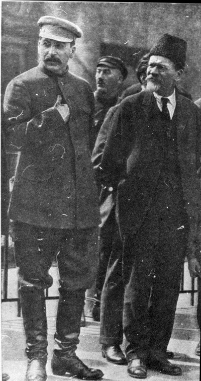 Josef Stalin und Michail Kalinin, sowjetische Führer, 1930er Jahre von Unbekannt