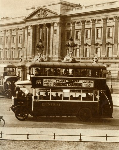 Londons neuer Allwetterbus, 1927, 1935 von Unbekannt