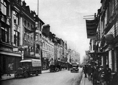 Blick nach Süden in der New Bond Street, London, 1926-1927 von Unbekannt